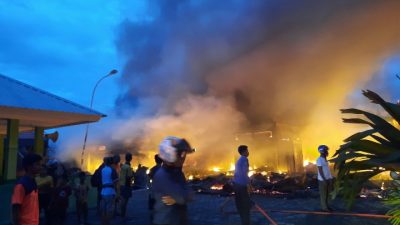 Kebakaran Pasar Sentral Bonea, menimbulkan kerugian hingga Ratusan Juta Rupiah