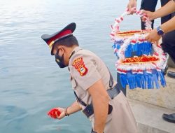 Kapolres Selayar Pimpin Upacara Tabur Bunga di Pelabuhan Benteng di Hut Bhayangkara ke 76
