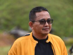 Jalan Sehat Golkar, Anggota DPR RI Muh. Fauzi Sumbang Hadiah ke DPD II di Dapil Sulsel III