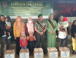 SERBUAN TERITORIAL ; Kodim 1415/Selayar Gelar Baksos Pembagian Paket Bingkisan dan Paket Sembako
