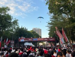 Gemuruh Pesawat Sukhoi Ramaikan Rangkaian HUT Provinsi Sulawesi Selatan