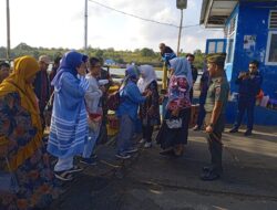 Persit KCK Koorcab Rem 141 PD XIV/Hsn tiba Di Kabupaten Kepulauan Selayar dan kunjungi destinasi wisata