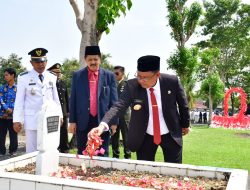 Pejabat Walikota Palopo Asrul Sani Ziarah Nasional di TMT Palopo bersama Dandim 1403/ Palopo