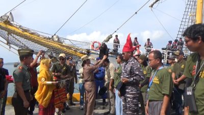 Kri Dewa Ruci dan Rombongan tiba di selayar, disambut wakil Bupati dan Unsur Forkopimda