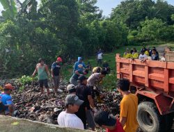Wujudkan Peduli Terhadap Lingkungan: Bripka Jusman Bersama Warga Bersihkan Sampah