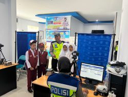 Satlantas Polres Luwu Utara Gelar Kegiatan Polisi Sahabat Anak, Perkenalkan Fasilitas kepada Siswa SD