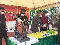 Berkekuatan Hukum Tetap, Kajari Luwu Utara Musnahkan Barang Bukti Perkara Tindak Pidana Umum