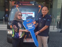 Pinca BRI KC Benteng Selayar Serahkan Langsung Hadiah Utama Panen Hadiah Simpedes Periode 2 Tahun 2023