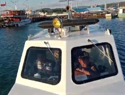 UPP III Selayar Back Up Tim SAR Evakuasi Penumpang Dan Kapal KM Layar Santri Darussalam Gt 15 Patah Kemudi