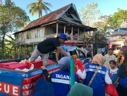 Aksi Cepat Tanggap Taruna Siaga Bencana Kabupaten Kepulauan Selayar Terhadap Korban Kebakaran di Tonggona