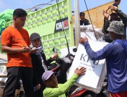 Ketua Bawaslu Selayar Awasi Langsung Pendistribusian Logistik Pilkada 2024