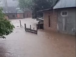 Banjir Rendam Kecamatan Pasimasunggu, Sarana Ibadah Ikut Terdampak