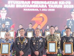 Kalla Toyota Terima Penghargaan dari Polda Sulawesi Selatan