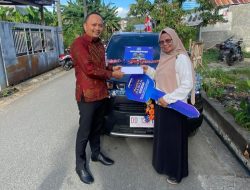 BRI Selayar Antar Hadiah Grand Prize Mobil ke Rumah Nasabah