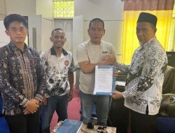 Dua Guru Dijatuhi PTDH, PGRI Minta Grasi Presiden—Karemuddin: Akan Kami Teruskan ke Pusat