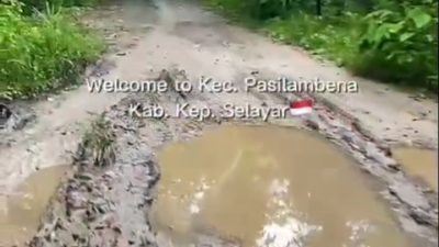 Warga Pasilambena Desak Perbaikan Infrastruktur, Jalan Rusak Viral di TikTok, Muncul Wacana Bergabung ke NTT