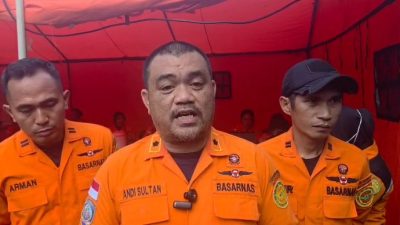 ‎Tim SAR Temukan Dugaan Badan dan Ekor Pesawat di Lereng Bulu Saraung