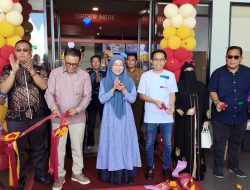 Usung Konsep Friendly, Alhajj Friend Chicken Resmi Buka Outlet Pertamanya di Makassar