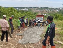 CSR Infrastruktur, PT BMS Cor Jalan Desa Toddopuli untuk Permudah Akses Warga
