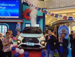 New Veloz Hybrid EV Laris, Kalla Toyota  Catat 500 SPK