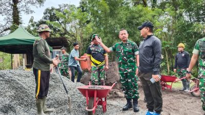 Kasdam XIV/Hasanuddin Tinjau Pembangunan Jembatan Gantung di Bonto Matinggi
