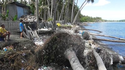 ‎Abrasi Mengganas di Dusun Baringan, Rumah Warga Terancam Tersapu Laut