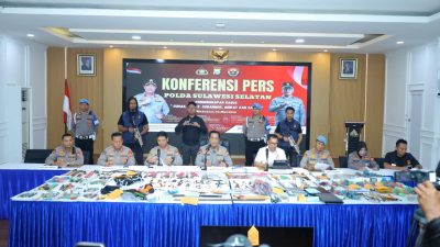 Kapolda Sulsel Pimpin Konferensi Pers, Ratusan Pelaku Kejahatan Jalanan Berhasil Diungkap