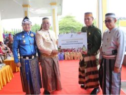 Hardiknas 2026, Masmindo Turun Tangan, Bagi Perlengkapan Sekolah di Luwu